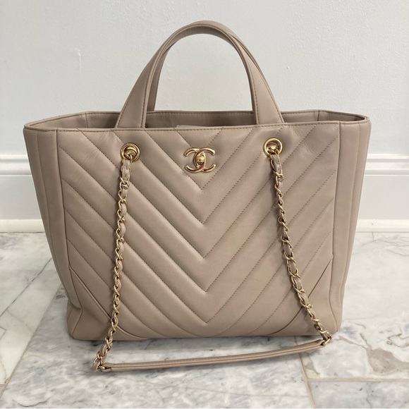 CHANEL Handbags - CHANEL Taupe CC Lambskin Chevron Quilted Leather Chain Statement Shopper Tote